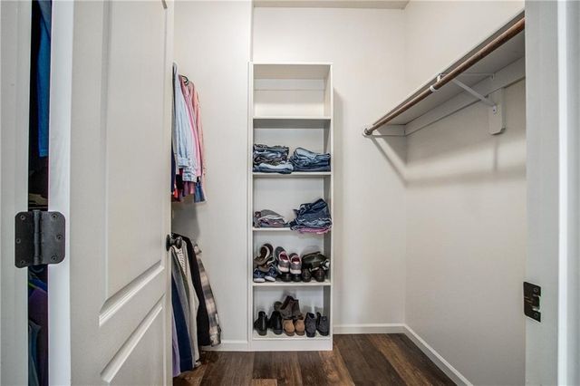 21723 Massa Circle, Peculiar, MO 64078