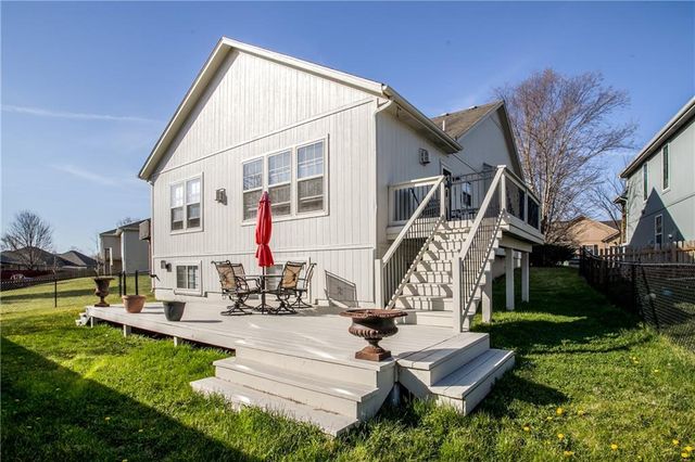 21723 Massa Circle, Peculiar, MO 64078