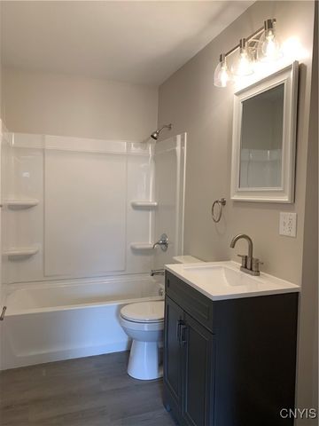 7879 Macarthur Boulevard, Cicero, NY 13030