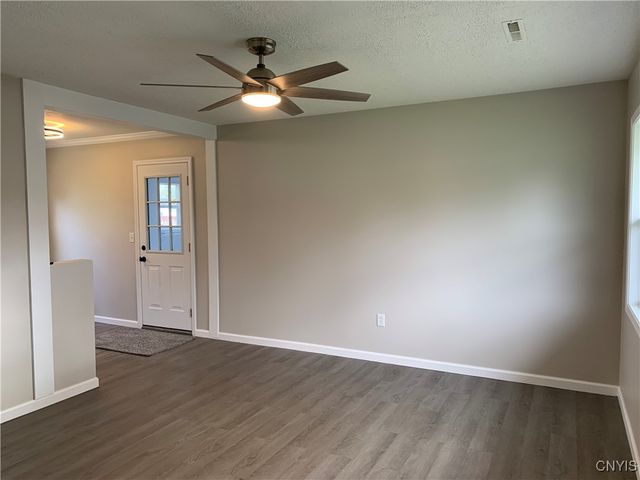 7879 Macarthur Boulevard, Cicero, NY 13030