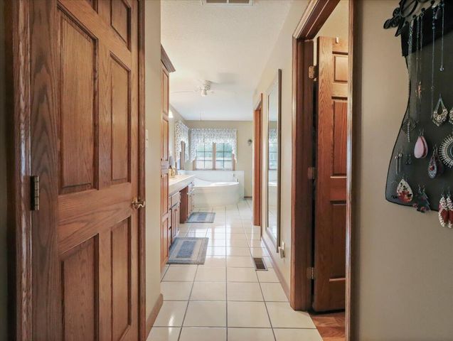 1001 Hovis Street, Mountain Grove, MO 65711