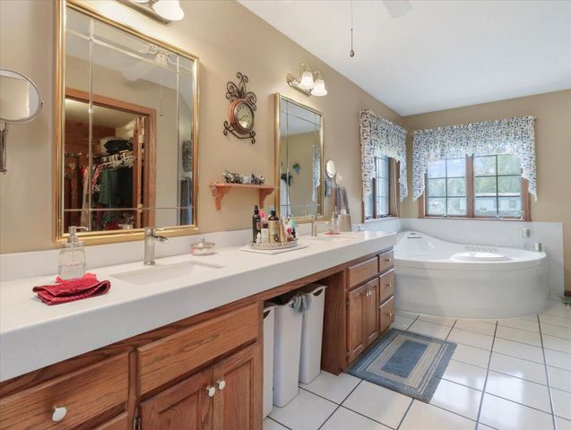 1001 Hovis Street, Mountain Grove, MO 65711