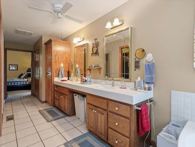 1001 Hovis Street, Mountain Grove, MO 65711