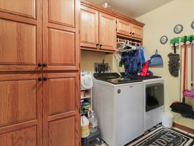 1001 Hovis Street, Mountain Grove, MO 65711