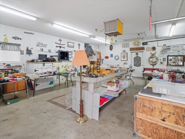 1001 Hovis Street, Mountain Grove, MO 65711