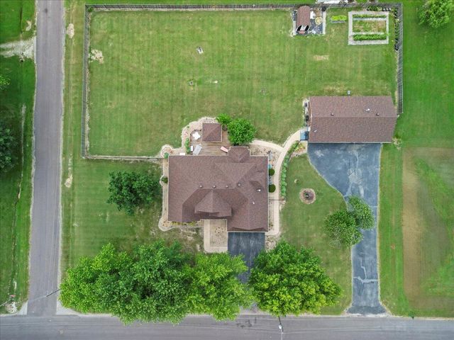 1001 Hovis Street, Mountain Grove, MO 65711