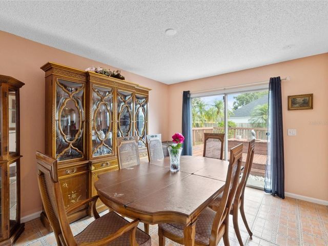 3910 77TH PLACE E, Sarasota, FL 34243