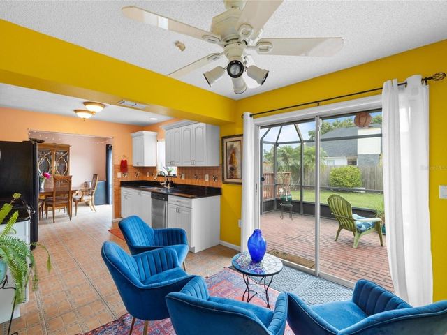 3910 77TH PLACE E, Sarasota, FL 34243