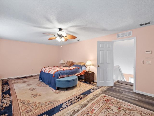 3910 77TH PLACE E, Sarasota, FL 34243