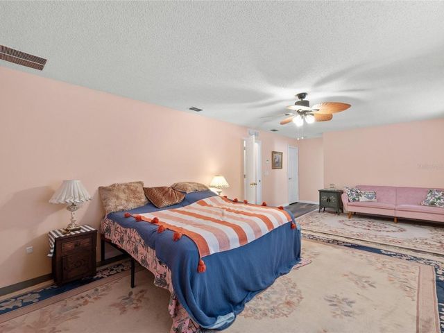 3910 77TH PLACE E, Sarasota, FL 34243