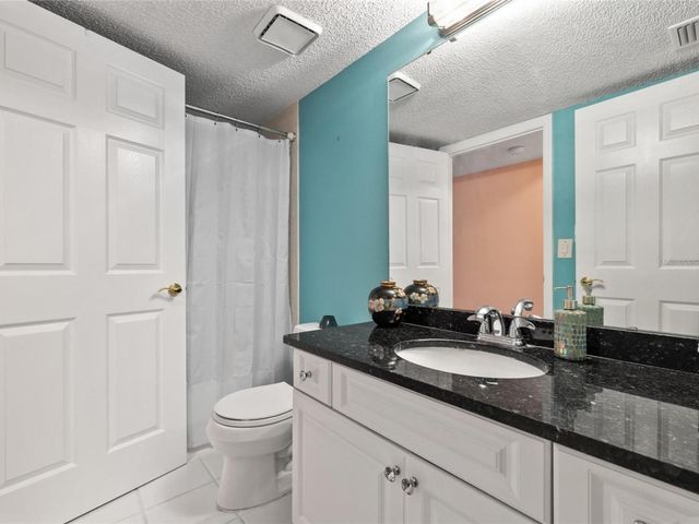 3910 77TH PLACE E, Sarasota, FL 34243