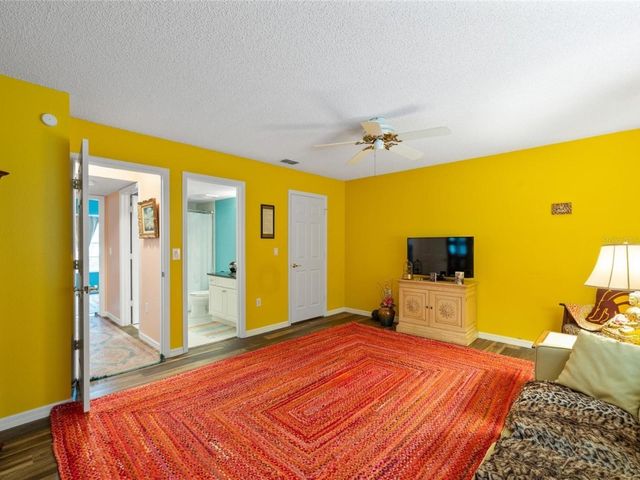 3910 77TH PLACE E, Sarasota, FL 34243