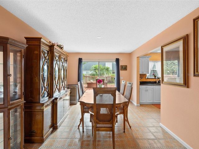 3910 77TH PLACE E, Sarasota, FL 34243