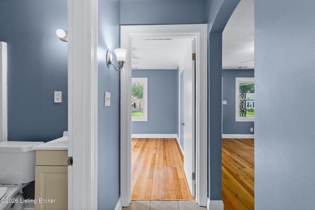 1028 Camden Ave, Louisville, KY 40215