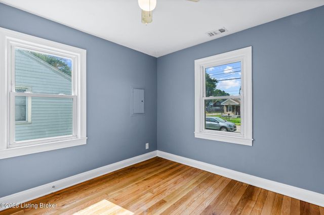 1028 Camden Ave, Louisville, KY 40215
