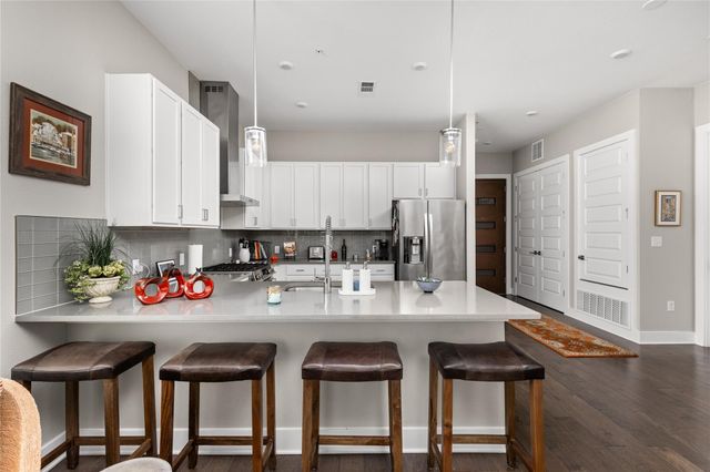 4325 Jackson Ave 2105, Austin, TX 78731