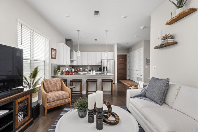 4325 Jackson Ave 2105, Austin, TX 78731