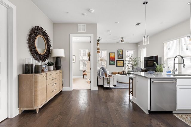 4325 Jackson Ave 2105, Austin, TX 78731