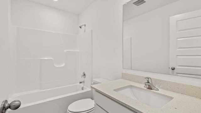 519 Cressmoor Boulevard, Hobart, IN 46342