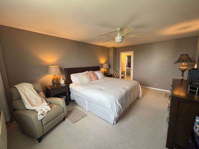 40 N Tower Road 10M, Oak Brook, IL 60523
