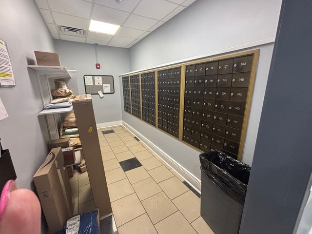 40 N Tower Road 10M, Oak Brook, IL 60523