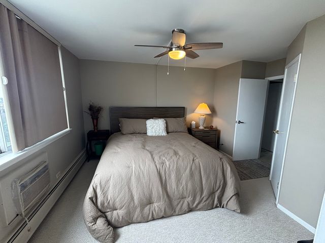 40 N Tower Road 10M, Oak Brook, IL 60523