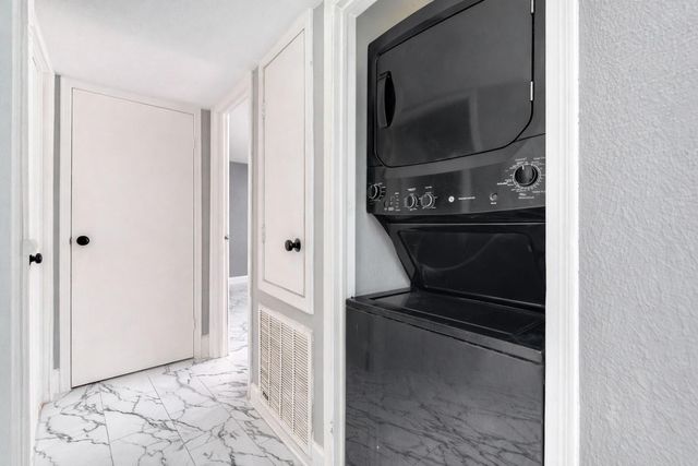 12500 Sandpiper Drive 197, Houston, TX 77035