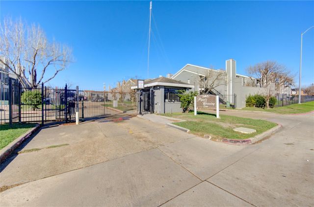 12500 Sandpiper Drive 197, Houston, TX 77035