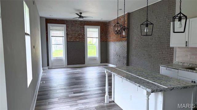 3938 Iowa Avenue, St Louis, MO 63118