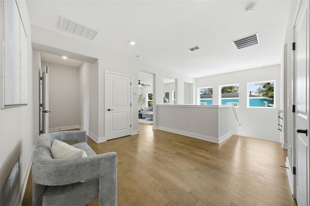 3608 E TAMPA CIRCLE, Tampa, FL 33629