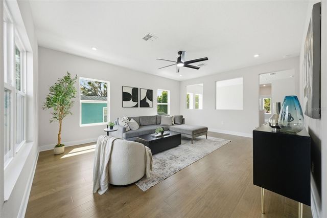 3608 E TAMPA CIRCLE, Tampa, FL 33629