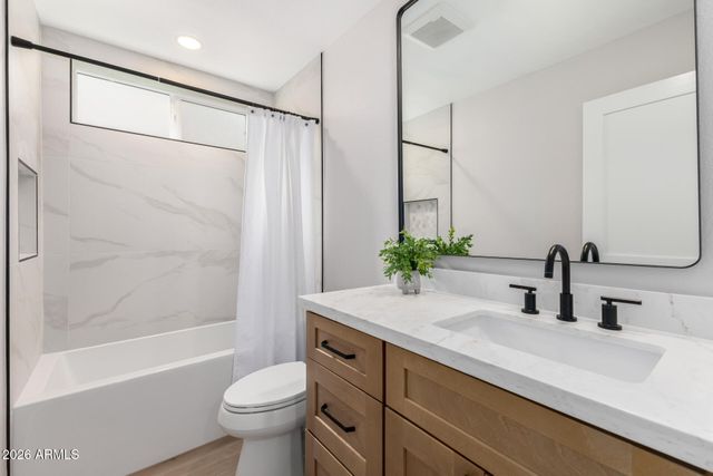 942 E DRIFTWOOD Drive, Tempe, AZ 85283