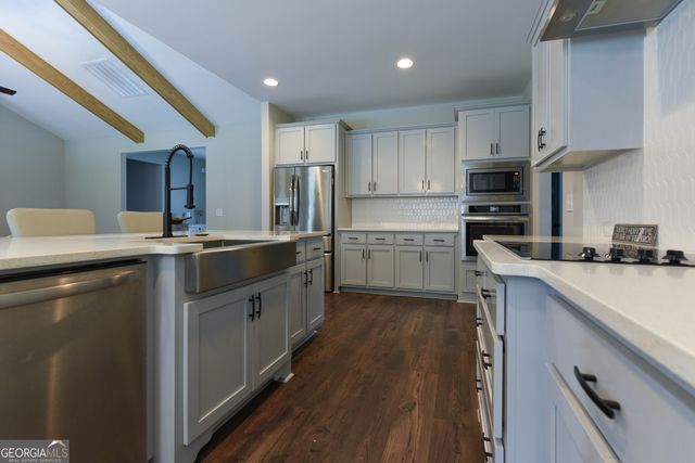 143 Hidden Lake Court, Pine Mountain, GA 31822