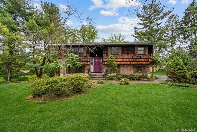 6 Kakiat Lane, Spring Valley, NY 10977