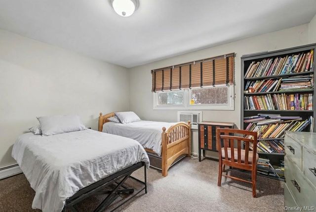 6 Kakiat Lane, Spring Valley, NY 10977