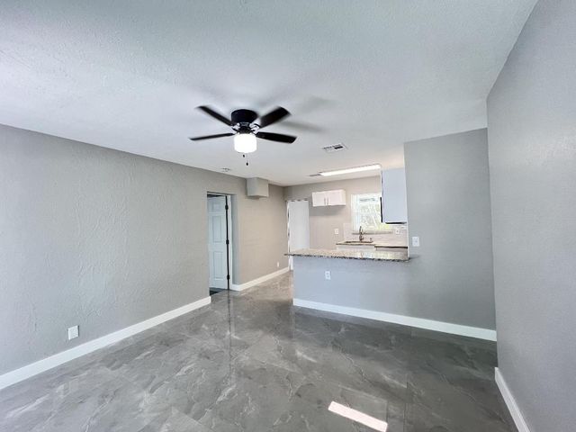 3380 E Atlantic Drive, Boynton Beach, FL 33435