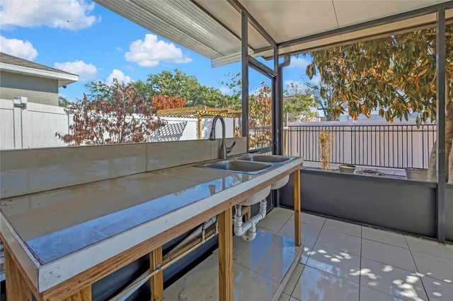 651 BREEZEWAY COURT, Brandon, FL 33511