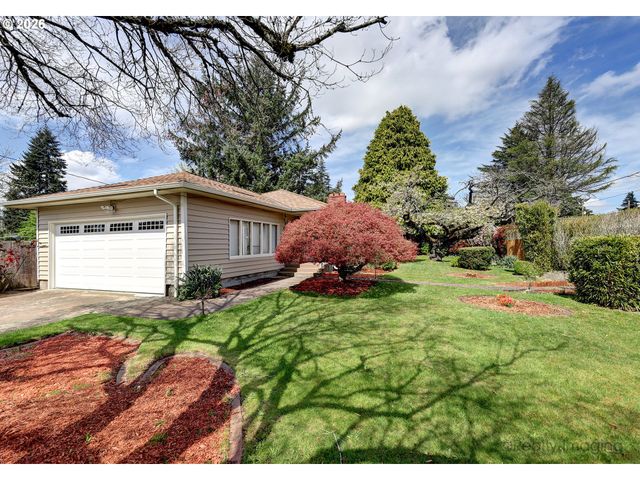 415 Ne 116TH Pl, Portland, OR 97220