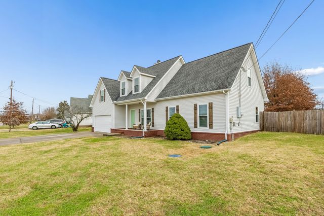 125 Auburn Ct, Murfreesboro, TN 37128