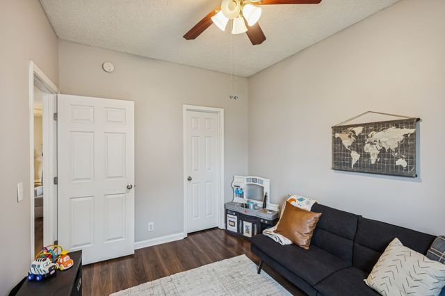 125 Auburn Ct, Murfreesboro, TN 37128