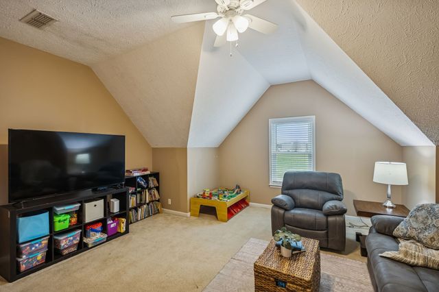 125 Auburn Ct, Murfreesboro, TN 37128