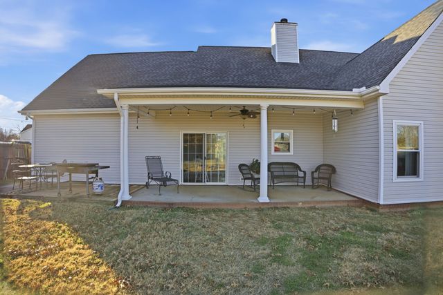 125 Auburn Ct, Murfreesboro, TN 37128