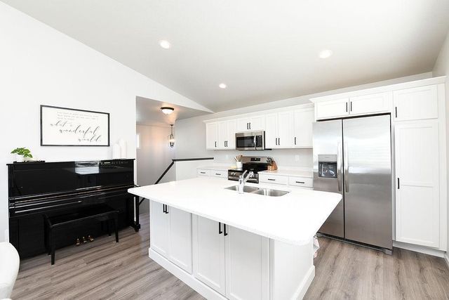 1444 69 Avenue S, Fargo, ND 58104