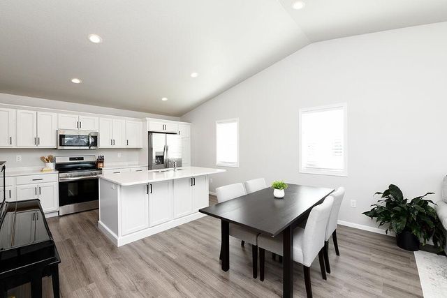 1444 69 Avenue S, Fargo, ND 58104