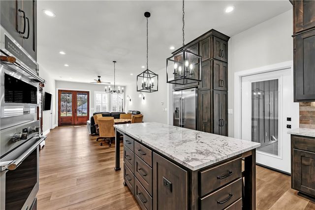 18108 & 18110 Edgewood Road, Fayetteville, AR 72703