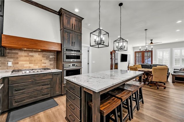 18108 & 18110 Edgewood Road, Fayetteville, AR 72703