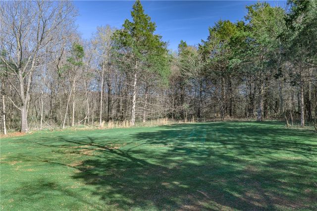 18108 & 18110 Edgewood Road, Fayetteville, AR 72703