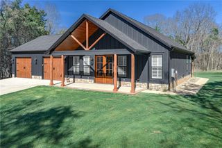 18108 & 18110 Edgewood Road, Fayetteville, AR 72703