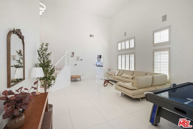 28412 Rock Canyon Drive, Santa Clarita, CA 91390