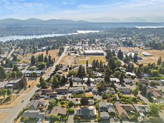 2821 Sanders Avenue, Bremerton, WA 98310